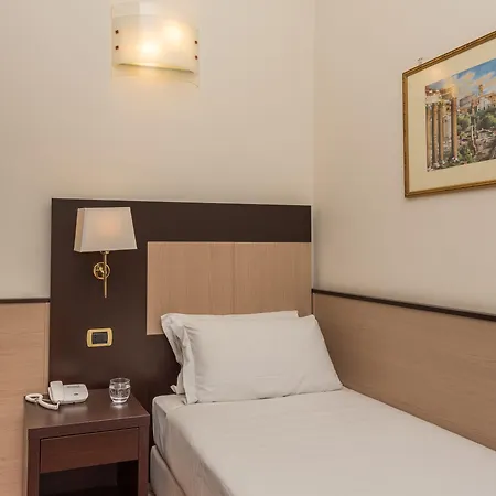 Ξενοδοχείο Shg Portamaggiore 3*