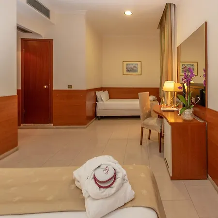 Shg Portamaggiore Hotel 3*