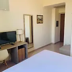 מלון Shg Portamaggiore 3*